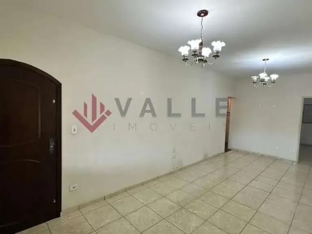 Casa / Sobrado para Locação em São José dos Campos/SP Jardim Satélite 3 Quartos
