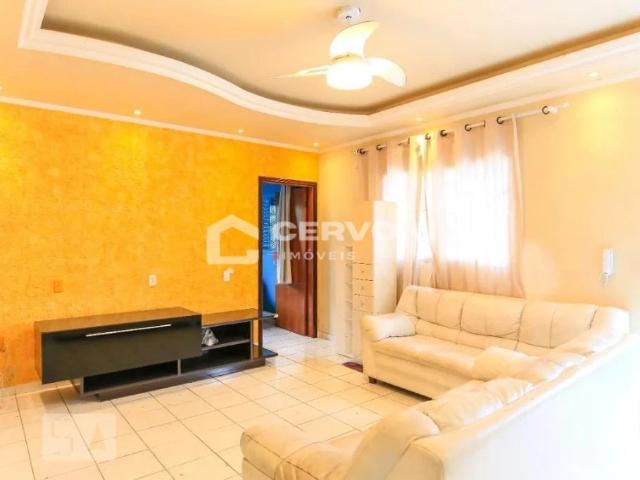 Casa / Sobrado para Locação em São José dos Campos/SP Jardim Satélite 3 Quartos