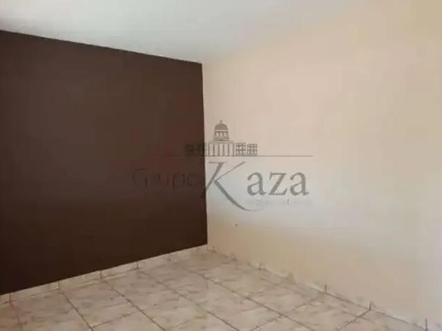 Casa / Sobrado para Locação em São José dos Campos/SP Jardim Satélite 3 Quartos