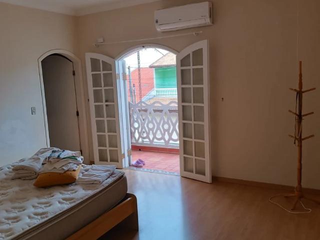Casa / Sobrado para Locação em São José dos Campos/SP Jardim Sul 3 Quartos