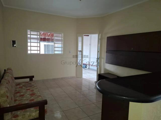 Casa / Sobrado para Locação em São José dos Campos/SP Residencial Altos do Bosque 2 Quartos