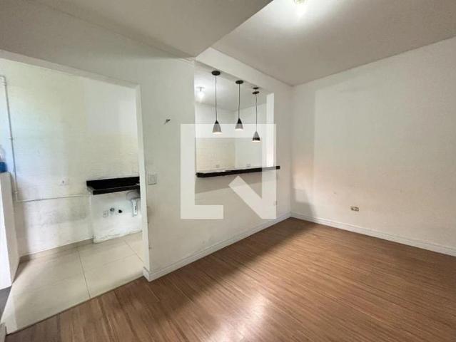 Casa / Sobrado para Locação em São José dos Campos/SP Residencial União 2 Quartos