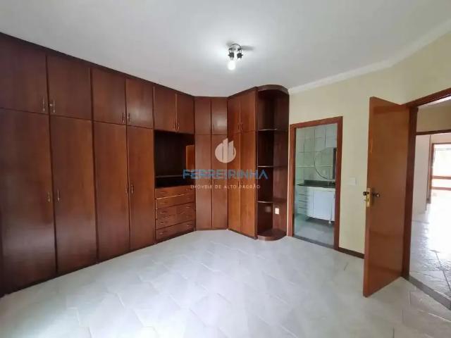 Casa / Sobrado para Locação em São José dos Campos/SP Urbanova 3 Quartos
