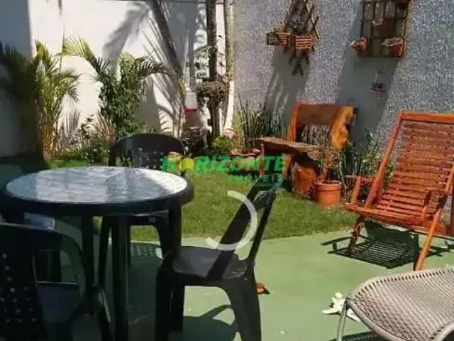 Casa / Sobrado para Locação em São José dos Campos/SP Urbanova 4 Quartos
