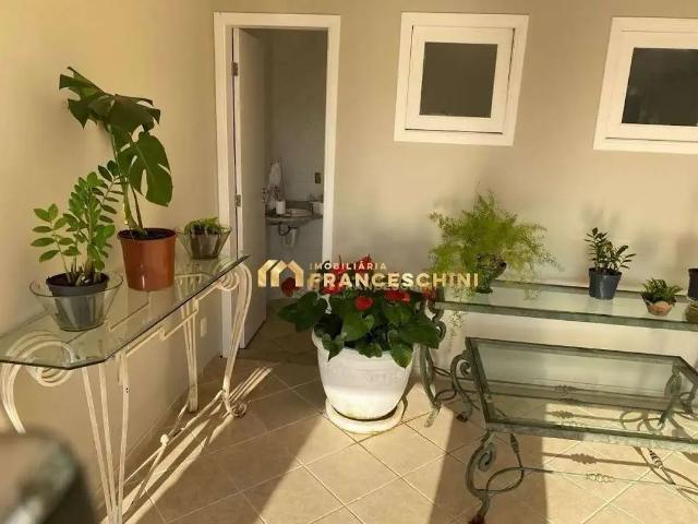 Casa / Sobrado para Locação em São José dos Campos/SP Urbanova 4 Quartos