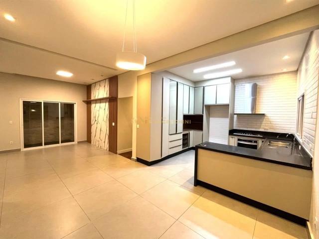 Casa / Sobrado para Locação em São José dos Campos/SP Urbanova 5 Quartos