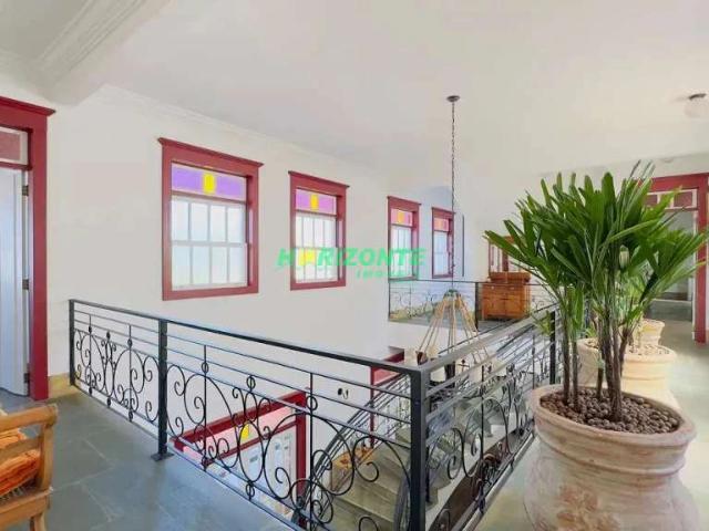 Casa / Sobrado para Locação em São José dos Campos/SP Urbanova 5 Quartos