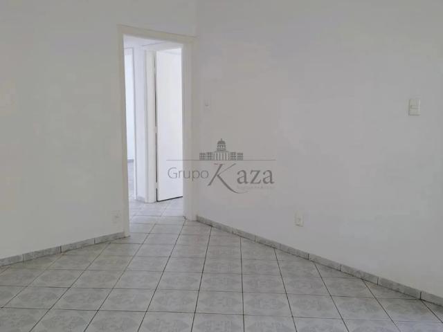 Casa / Sobrado para Locação em São José dos Campos/SP Vila Adyana 2 Quartos