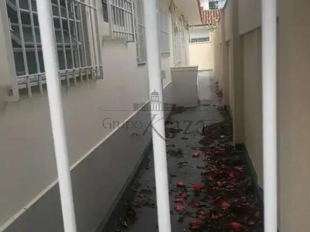 Casa / Sobrado para Locação em São José dos Campos/SP Vila Betânia 3 Quartos