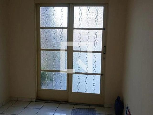 Casa / Sobrado para Locação em São José dos Campos/SP Vila Guarani 2 Quartos