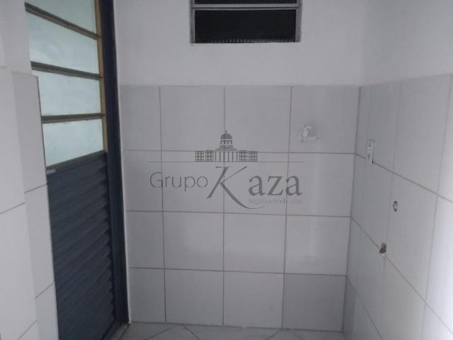 Casa / Sobrado para Locação em São José dos Campos/SP Vila das Flores 2 Quartos