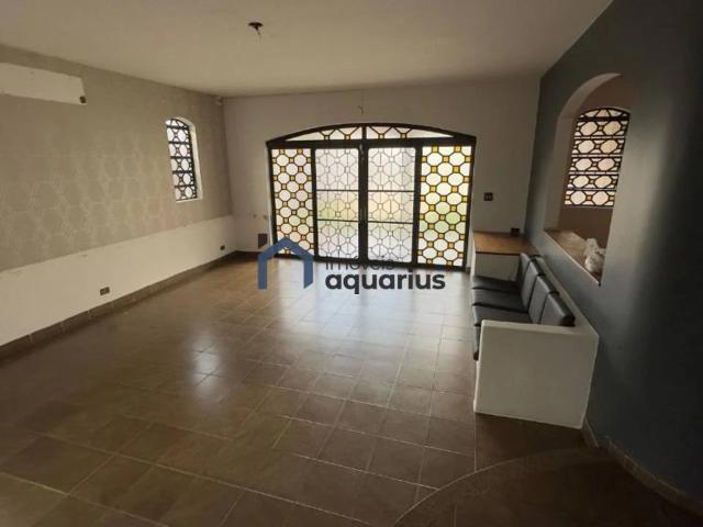Casa / Sobrado para Locação em São José dos Campos/SP Vila Ema 4 Quartos