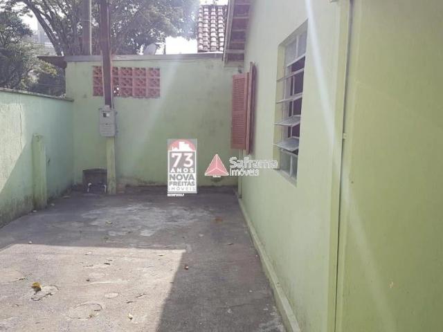 Casa / Sobrado para Locação em São José dos Campos/SP Vila Industrial 2 Quartos