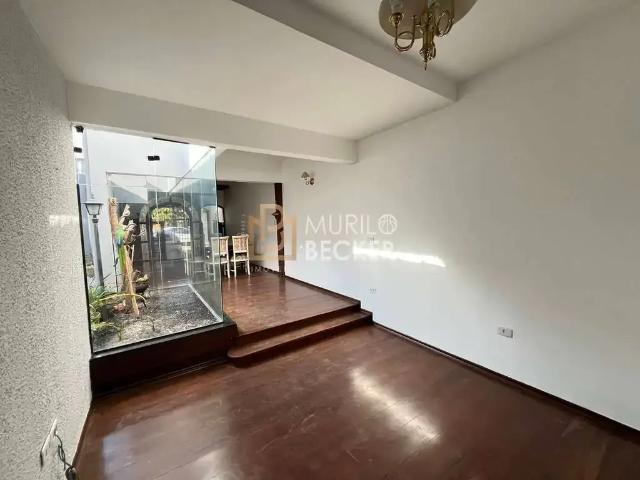 Casa / Sobrado para Locação em São José dos Campos/SP Vila Mascarenhas Ferraz 4 Quartos
