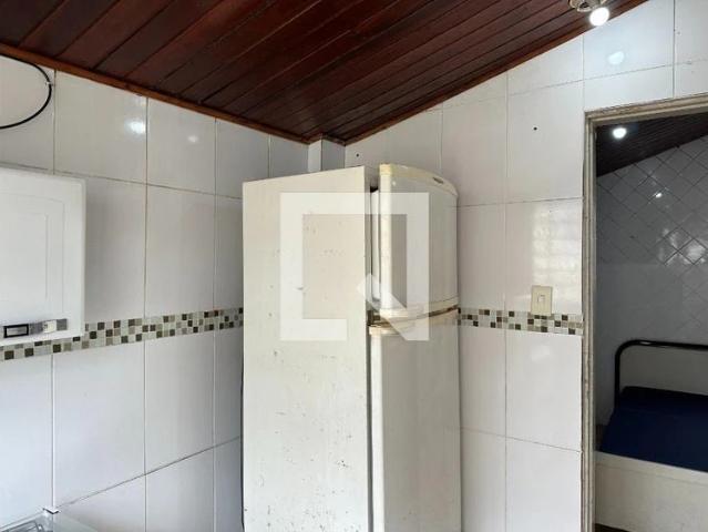 Casa / Sobrado para Locação em São José dos Campos/SP Vila Santa Helena 1 Quartos