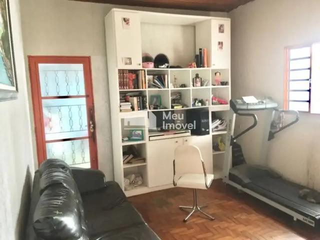 Casa / Sobrado para Locação em São José dos Campos/SP Vila Santa Helena 2 Quartos