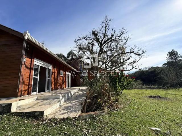 Casa / Sobrado para Locação em São José dos Pinhais/PR Zona Rural 2 Quartos