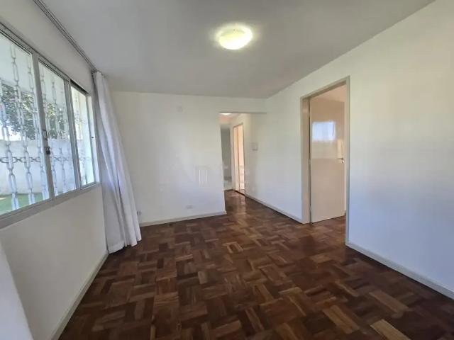 Casa / Sobrado para Locação em São José dos Pinhais/PR Afonso Pena 2 Quartos