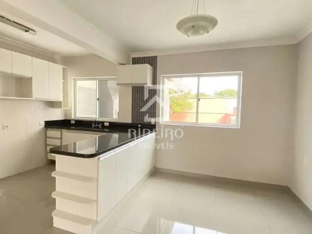 Casa / Sobrado para Locação em São José dos Pinhais/PR Aristocrata 3 Quartos