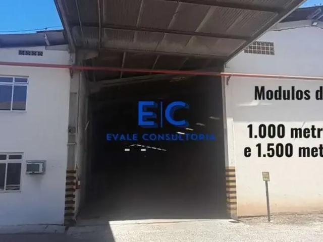 Casa / Sobrado para Locação em São José dos Pinhais/PR Barro Preto 9 Quartos