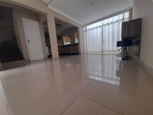Casa / Sobrado para Locação em São José dos Pinhais/PR Bom Jesus 3 Quartos