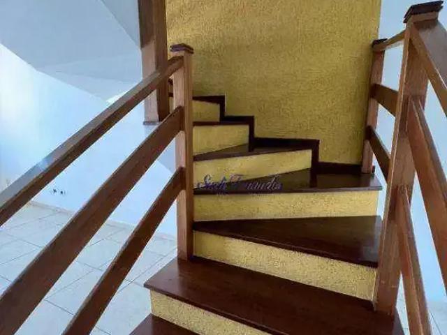 Casa / Sobrado para Locação em São José dos Pinhais/PR Bom Jesus 4 Quartos