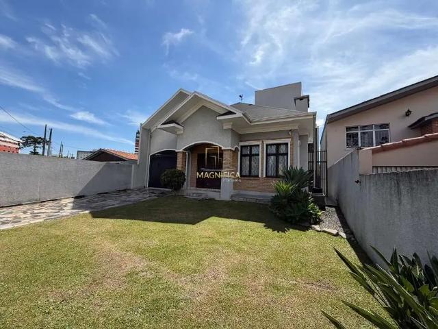 Casa / Sobrado para Locação em São José dos Pinhais/PR Centro 3 Quartos