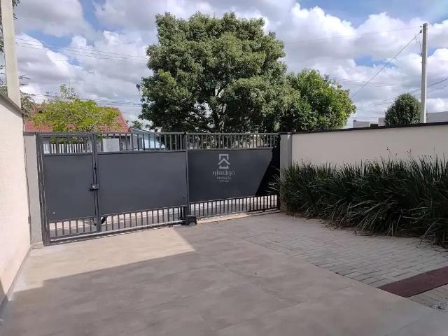 Casa / Sobrado para Locação em São José dos Pinhais/PR Cidade Jardim 3 Quartos