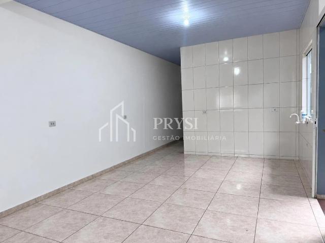 Casa / Sobrado para Locação em São José dos Pinhais/PR Guatupê 2 Quartos