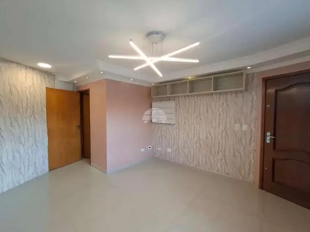 Casa / Sobrado para Locação em São José dos Pinhais/PR Guatupê 2 Quartos