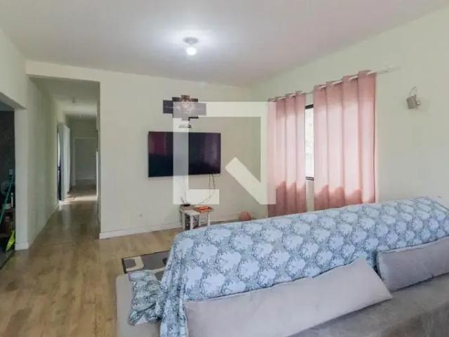 Casa / Sobrado para Locação em São José dos Pinhais/PR Guatupê 3 Quartos