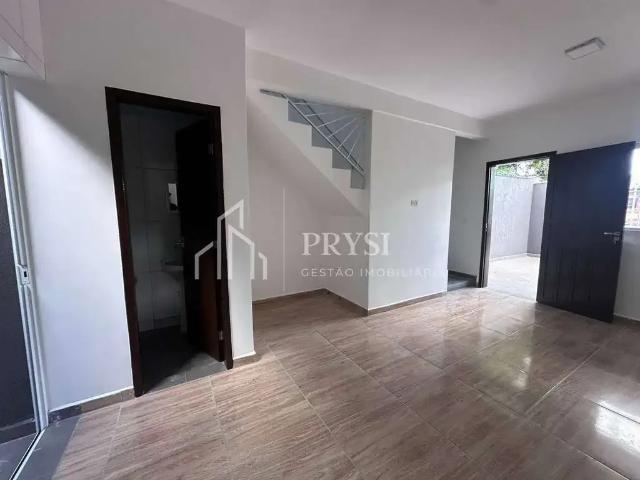 Casa / Sobrado para Locação em São José dos Pinhais/PR Ipê 2 Quartos