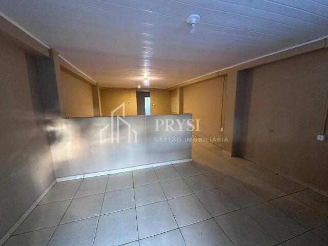 Casa / Sobrado para Locação em São José dos Pinhais/PR Ipê 2 Quartos