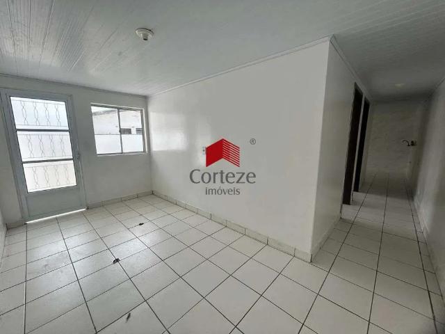 Casa / Sobrado para Locação em São José dos Pinhais/PR Jardim Cruzeiro 2 Quartos