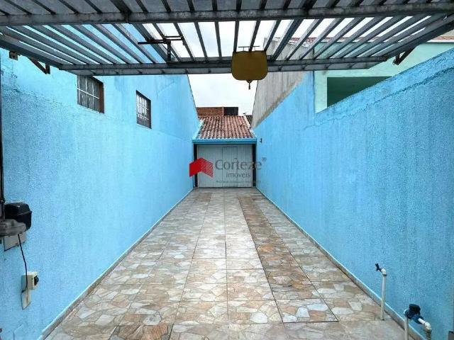 Casa / Sobrado para Locação em São José dos Pinhais/PR Parque da Fonte 2 Quartos