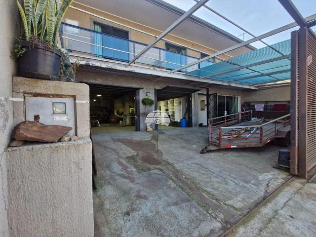 Casa / Sobrado para Locação em São José dos Pinhais/PR Rio Pequeno 3 Quartos