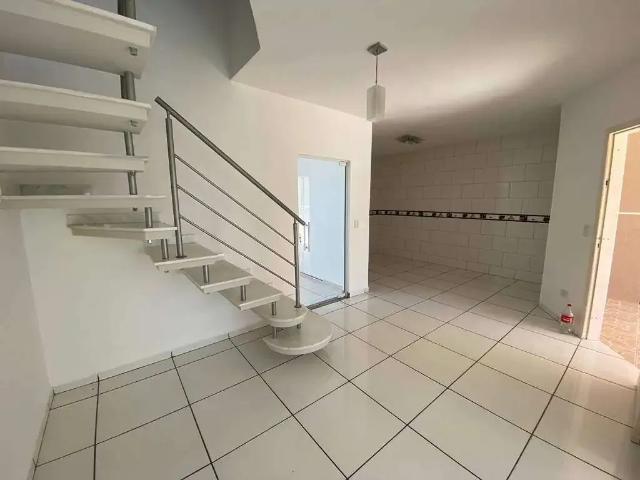 Casa / Sobrado para Locação em São José dos Pinhais/PR São Marcos 2 Quartos
