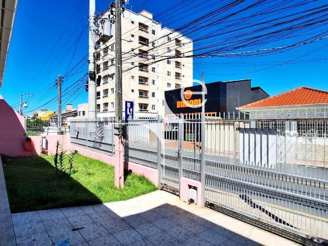 Casa / Sobrado para Locação em São José/SC Areias 3 Quartos