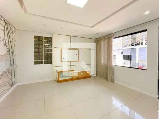 Casa / Sobrado para Locação em São José/SC Areias 2 Quartos
