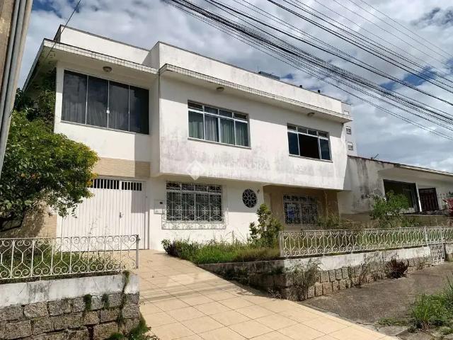 Casa / Sobrado para Locação em São José/SC Barreiros 3 Quartos