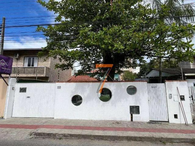 Casa / Sobrado para Locação em São José/SC Barreiros 3 Quartos