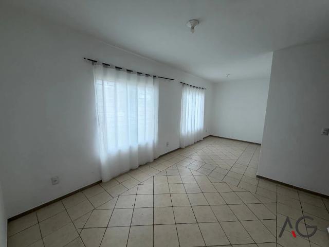 Casa / Sobrado para Locação em São José/SC Barreiros 3 Quartos