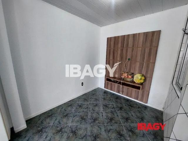 Casa / Sobrado para Locação em São José/SC Barreiros 3 Quartos