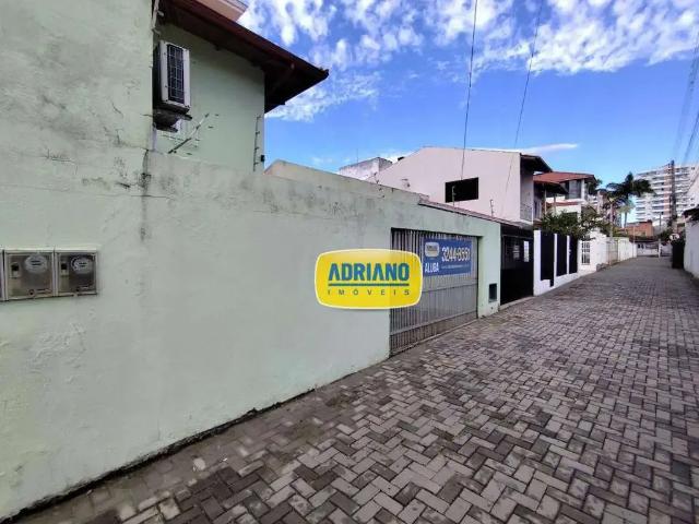 Casa / Sobrado para Locação em São José/SC Barreiros 4 Quartos