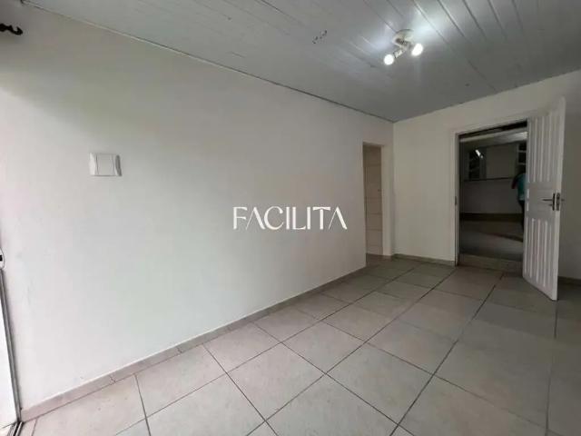 Casa / Sobrado para Locação em São José/SC Barreiros 4 Quartos