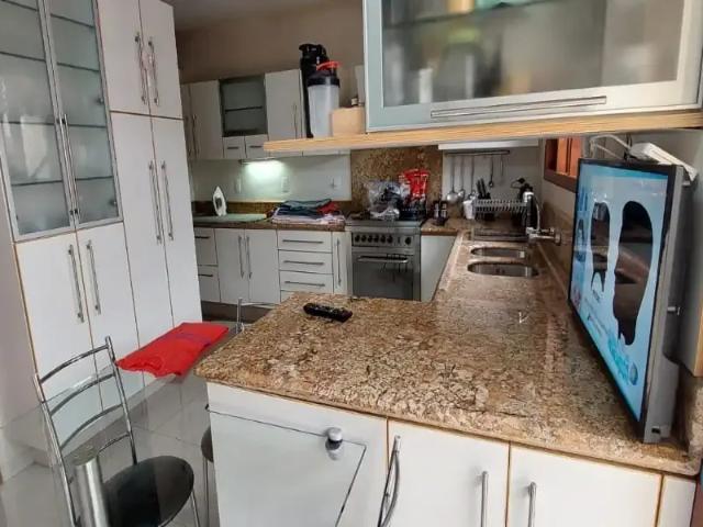 Casa / Sobrado para Locação em São José/SC Barreiros 5 Quartos