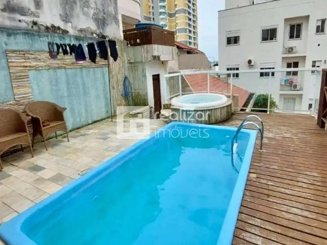 Casa / Sobrado para Locação em São José/SC Barreiros 5 Quartos