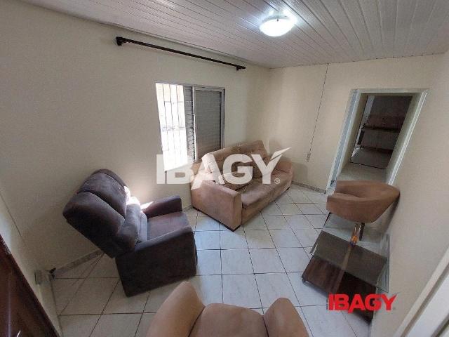 Casa / Sobrado para Locação em São José/SC Bela Vista 2 Quartos