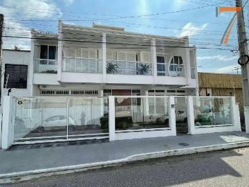 Casa / Sobrado para Locação em São José/SC Campinas 4 Quartos