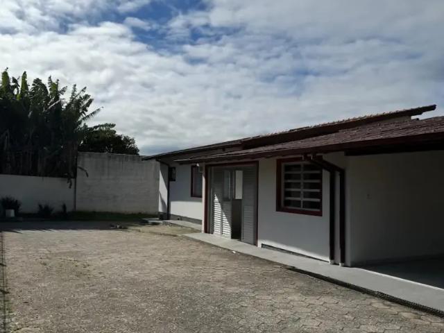 Casa / Sobrado para Locação em São José/SC Centro 3 Quartos